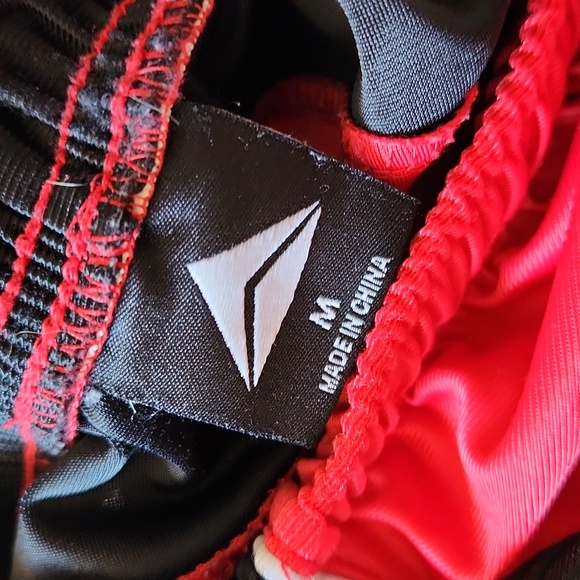 Amazon - Picture 4 of 4